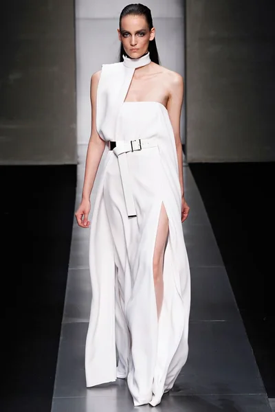 Look 28